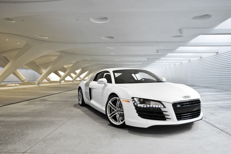 2010 Audi R8 4.2 V8 Coupe Picture