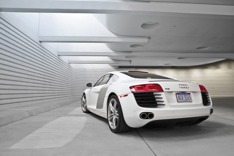 2010 Audi R8 4.2 V8 Coupe Picture