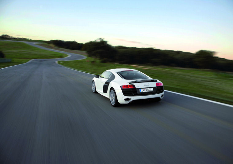 2011 Audi R8 5.2 V10 Coupe Picture