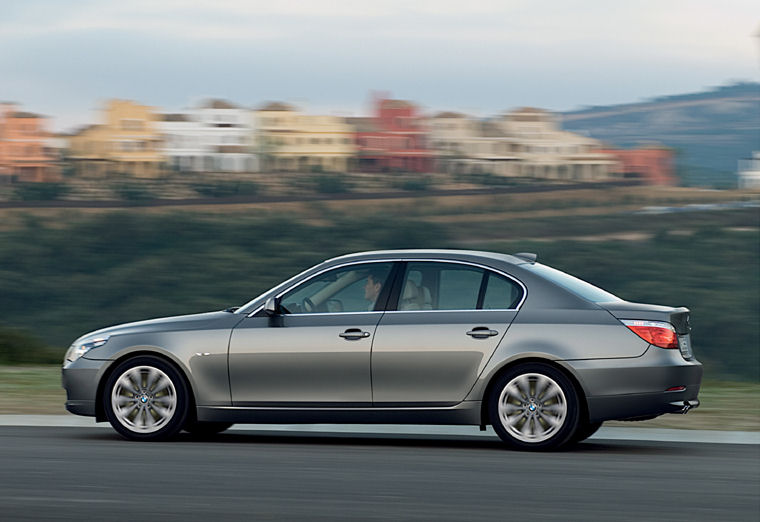 2009 BMW 5-Series Sedan - Picture / Pic / Image