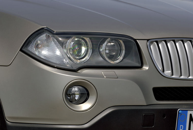 2009 BMW X3 xDrive30i Headlight Picture