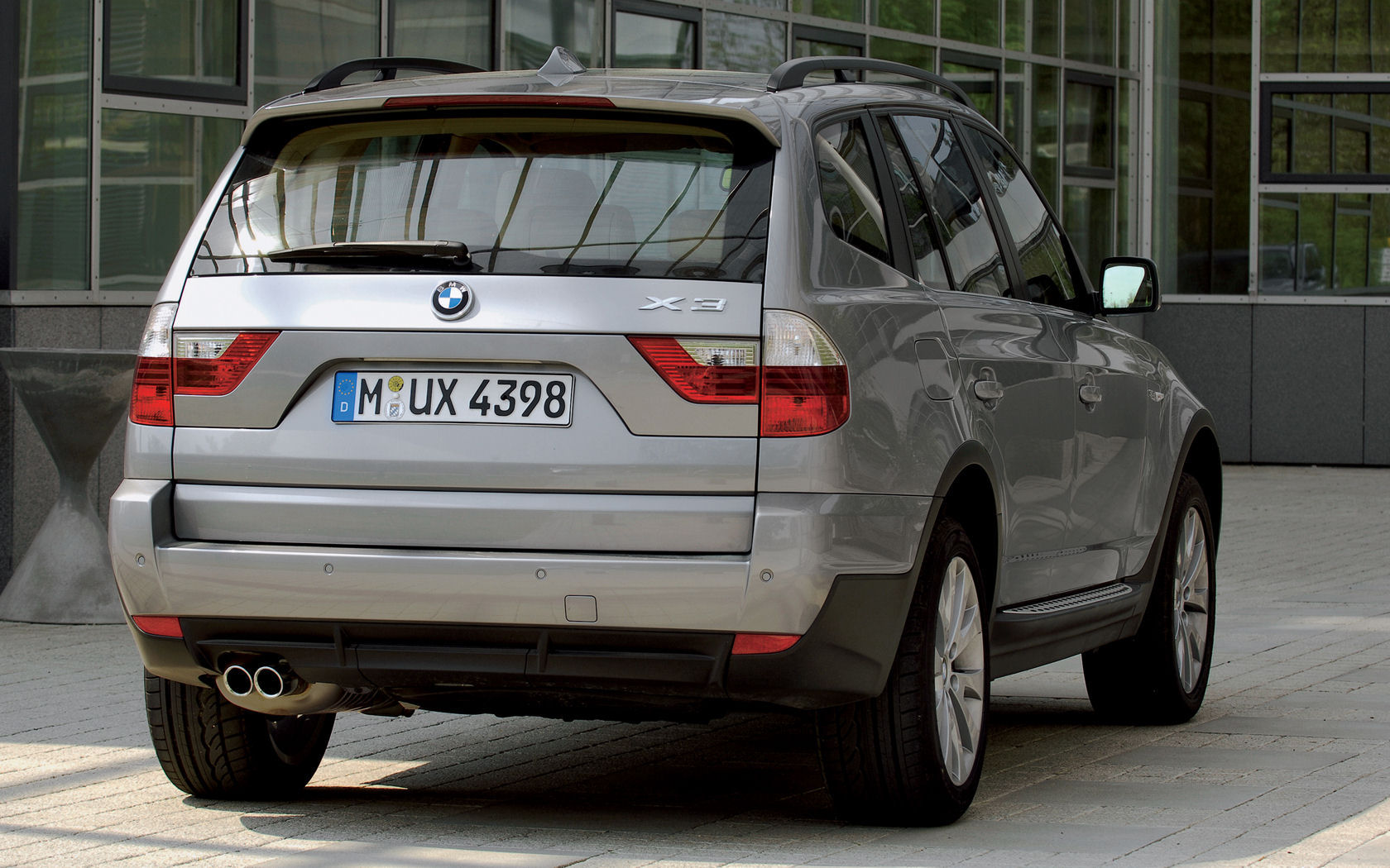 BMW X3 Desktop Wallpaper