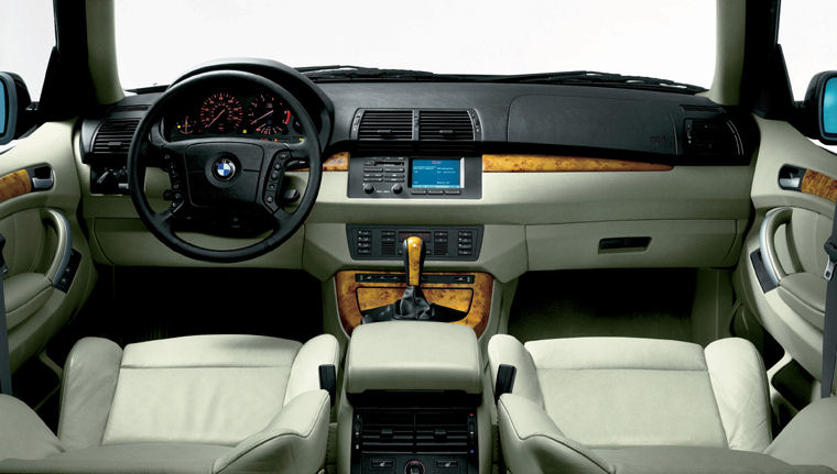 2003 BMW X5 Cockpit Picture