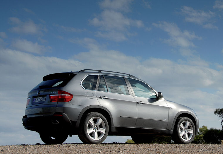 2009 BMW X5 xDrive48i Picture