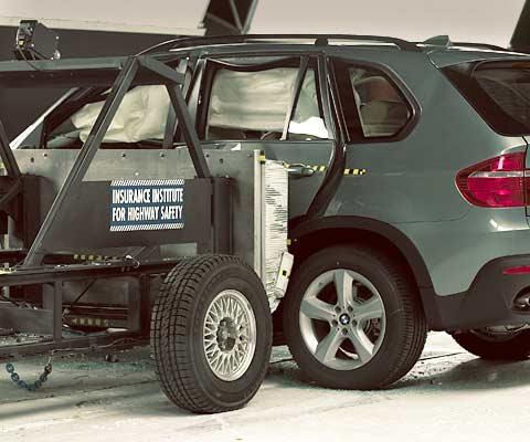 2009 BMW X5 IIHS Side Impact Crash Test Picture