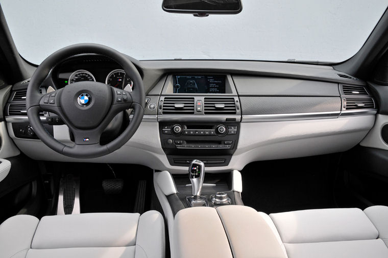 2010 BMW X6 M Cockpit Picture