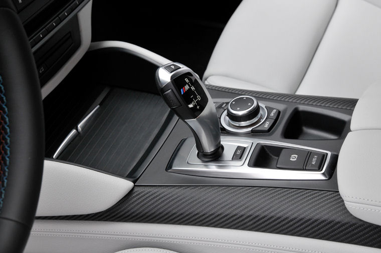 2010 BMW X6 M Gear Lever Picture