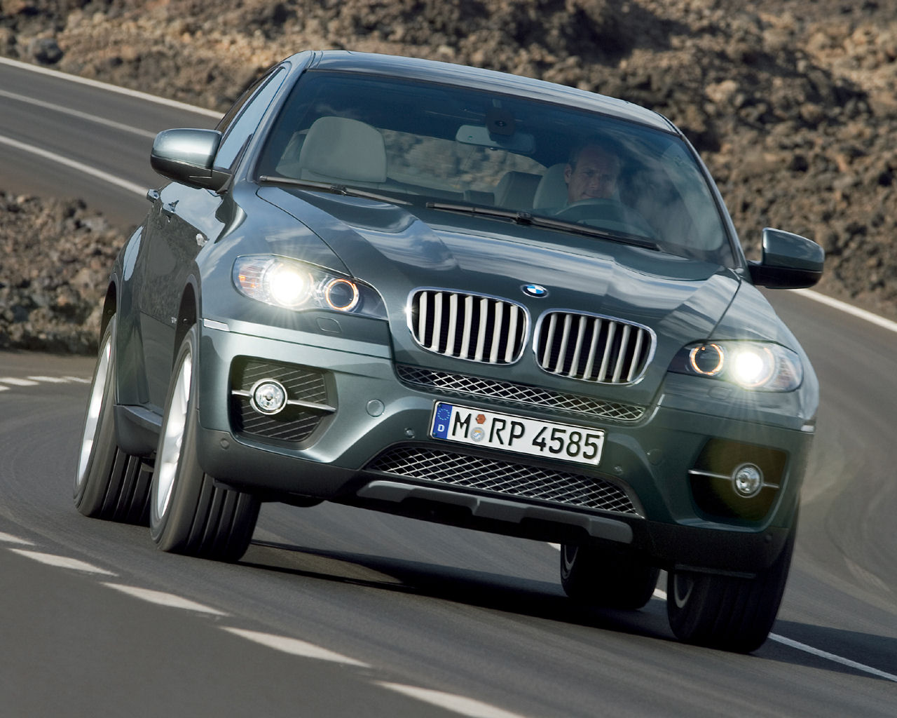 BMW X6 Desktop Wallpaper