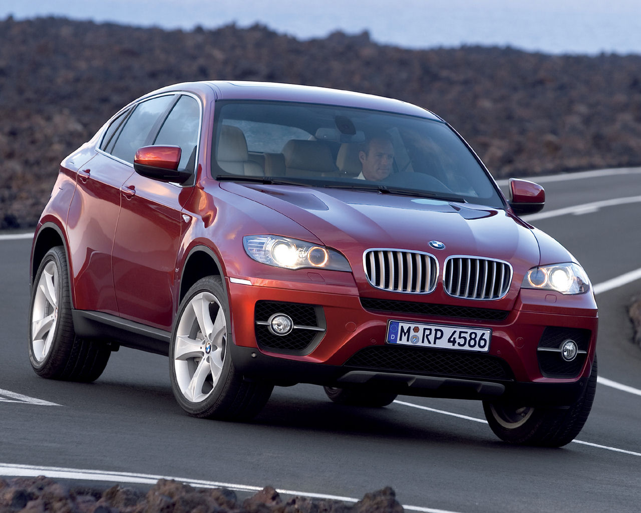 BMW X6 Desktop Wallpaper