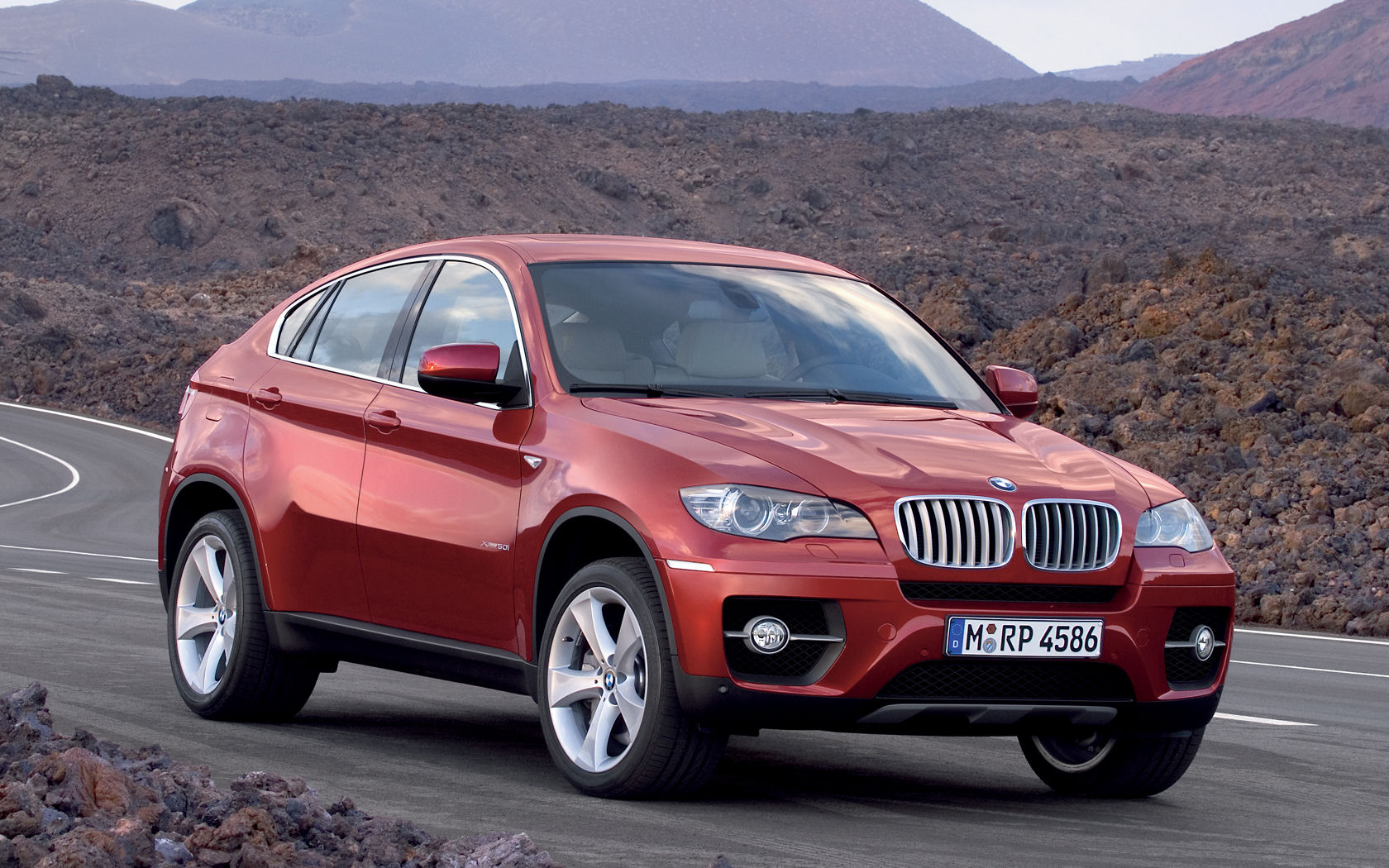 BMW X6 Desktop Wallpaper