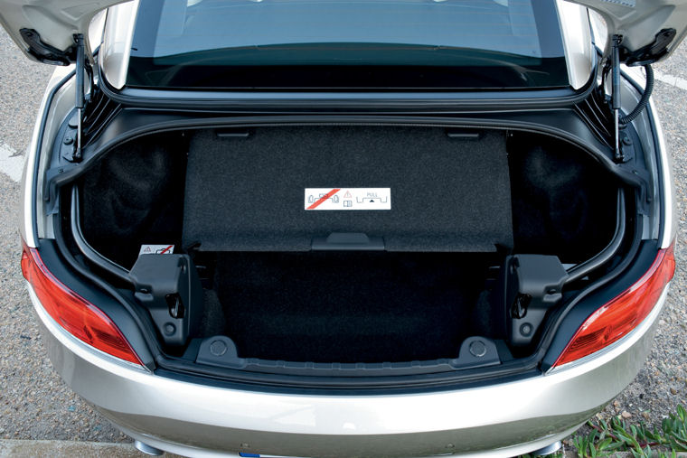 2009 BMW Z4 Trunk Picture