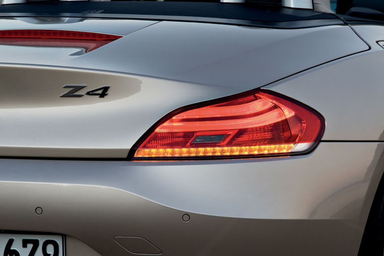 2009 BMW Z4 Tail Light Picture