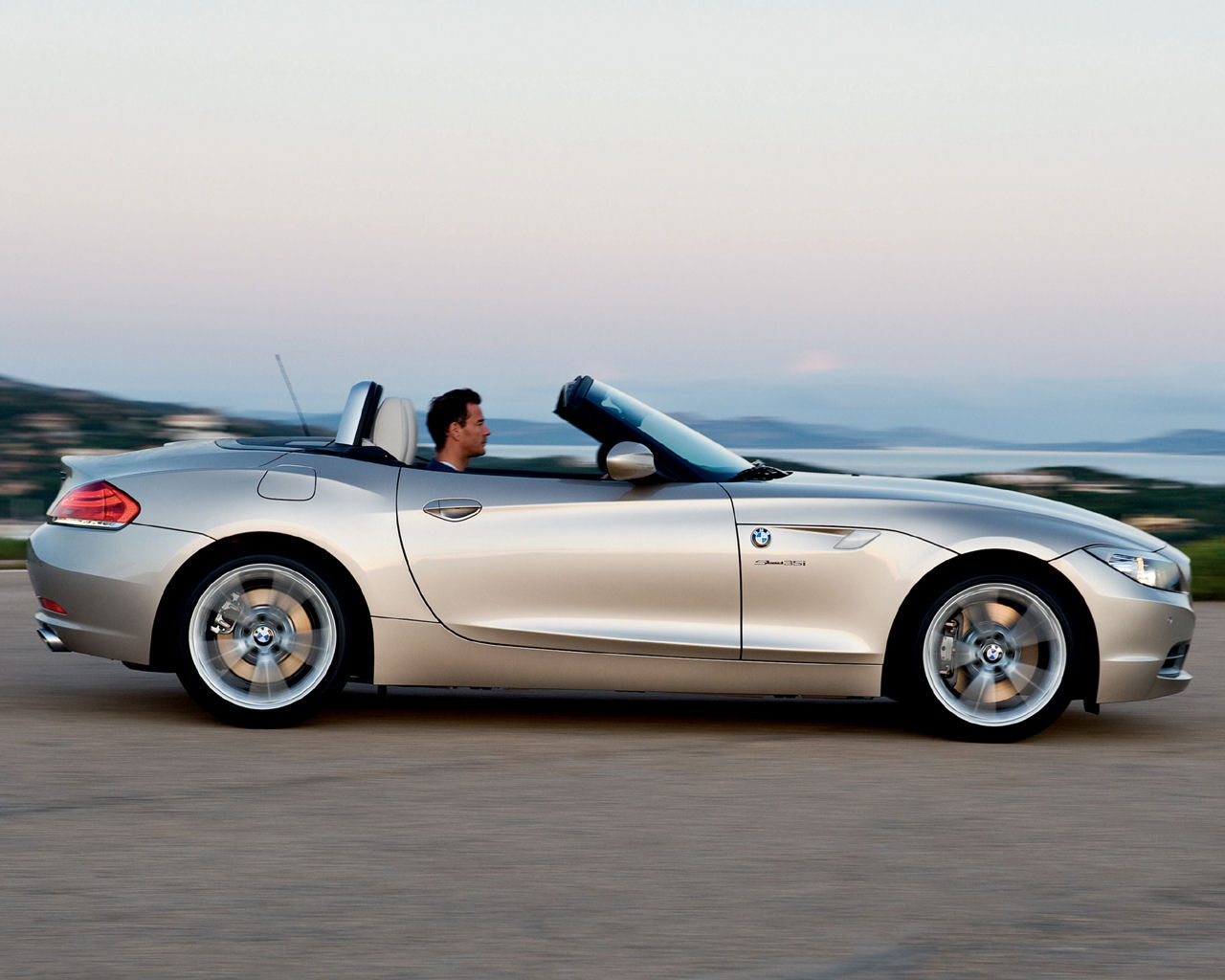 BMW Z4 Desktop Wallpaper