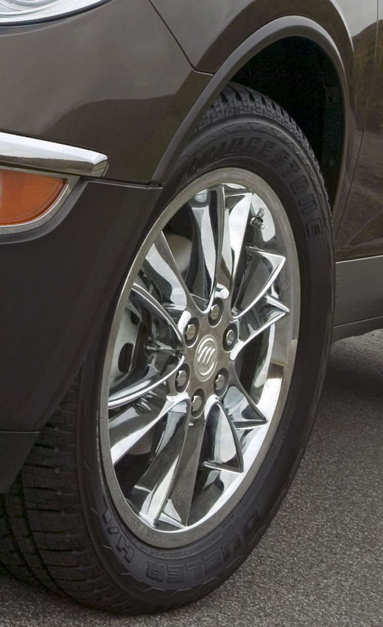 2008 Buick Enclave CXL Rim Picture