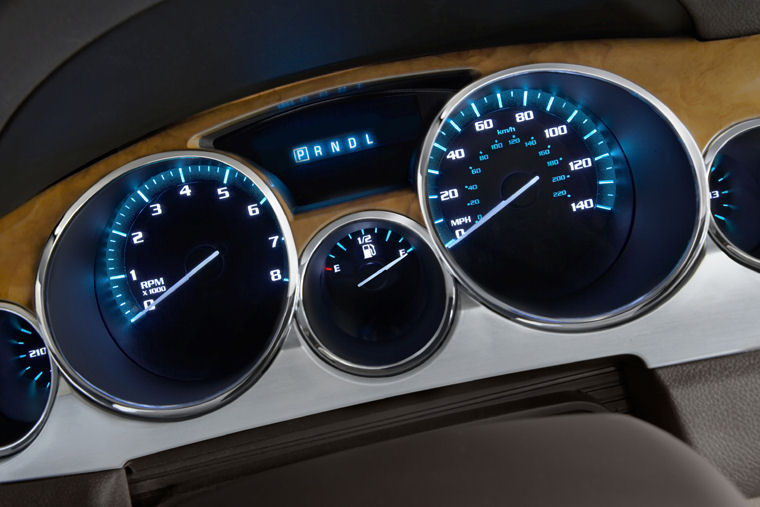 2008 Buick Enclave CXL Gauges Picture