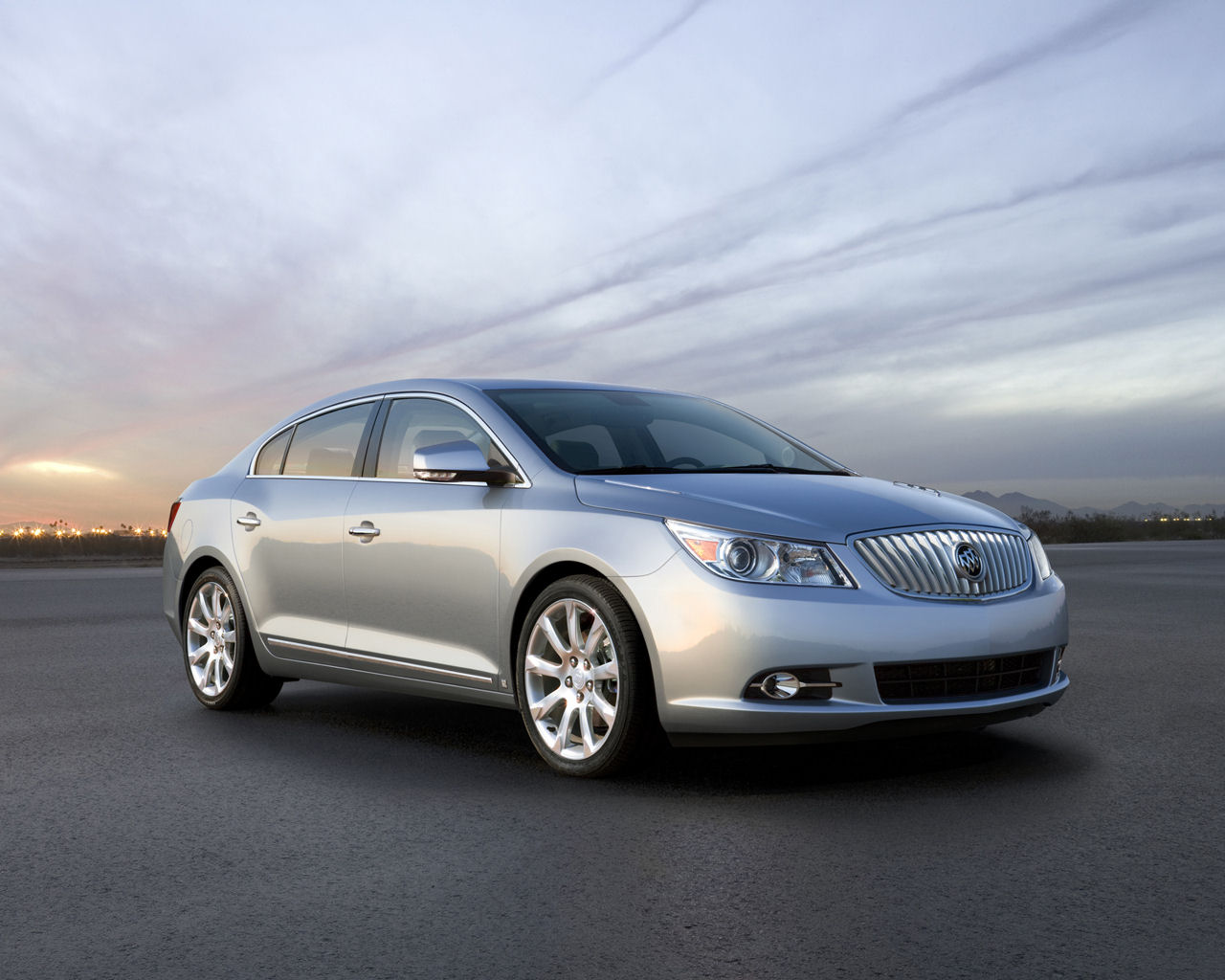 Buick LaCrosse Desktop Wallpaper