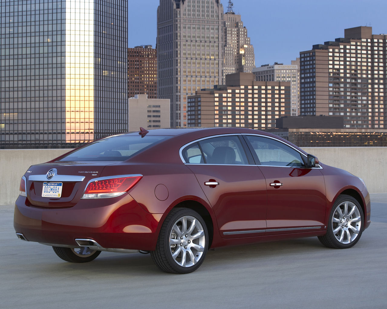 Buick LaCrosse Desktop Wallpaper