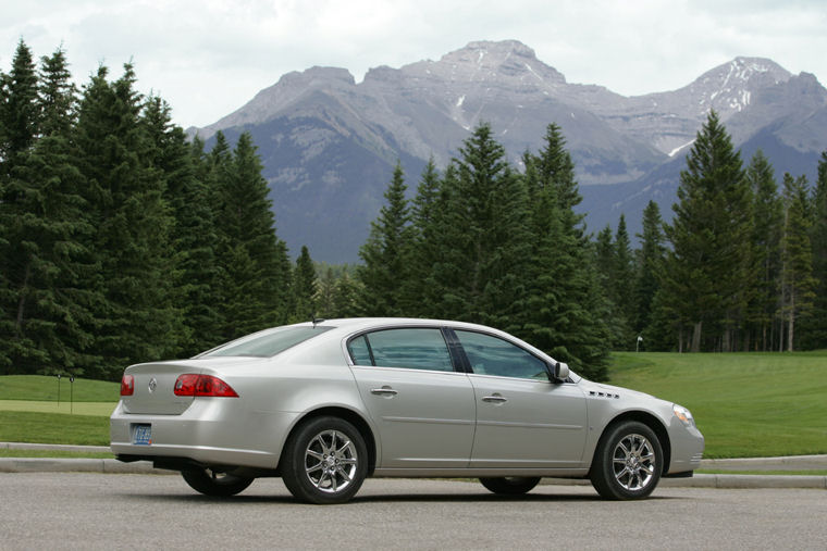 2009 Buick Lucerne CXL Picture