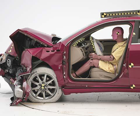 2009 Buick Lucerne IIHS Frontal Impact Crash Test Picture