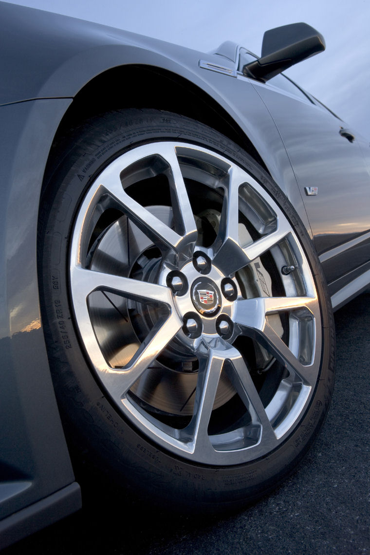 2011 Cadillac CTS-V Rim Picture