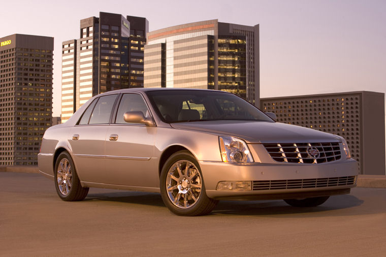 2008 Cadillac DTS Picture