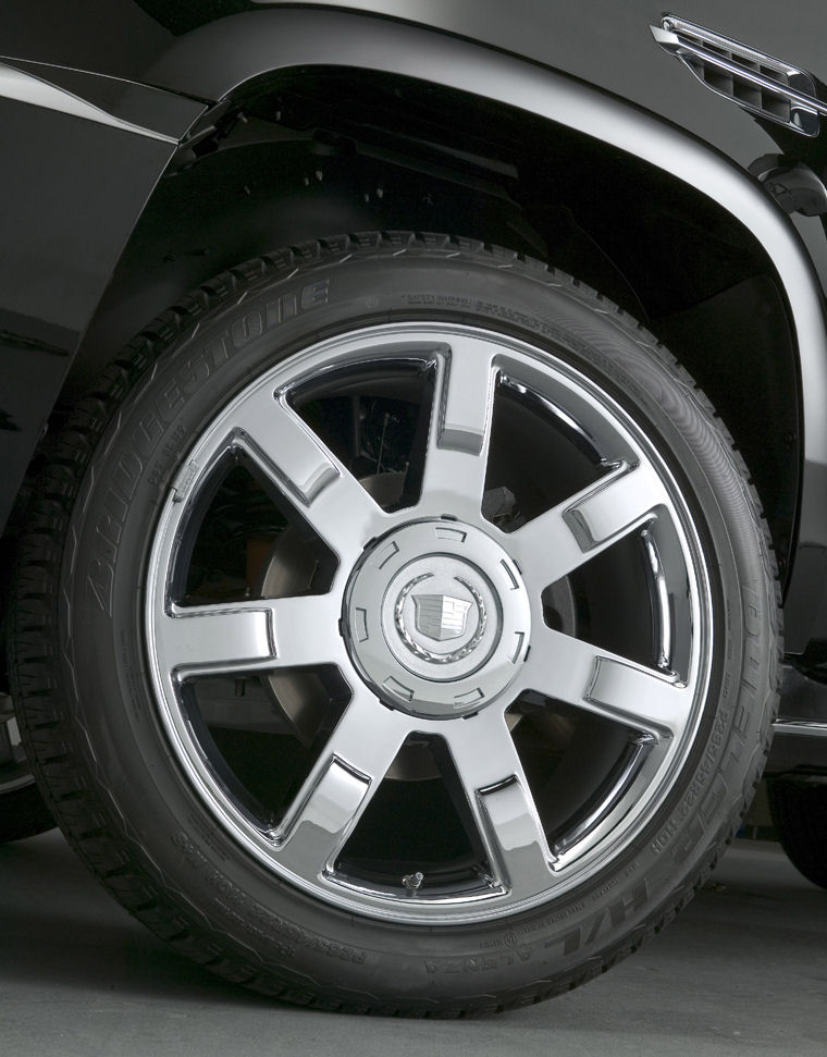 2008 Cadillac Escalade Rim Picture