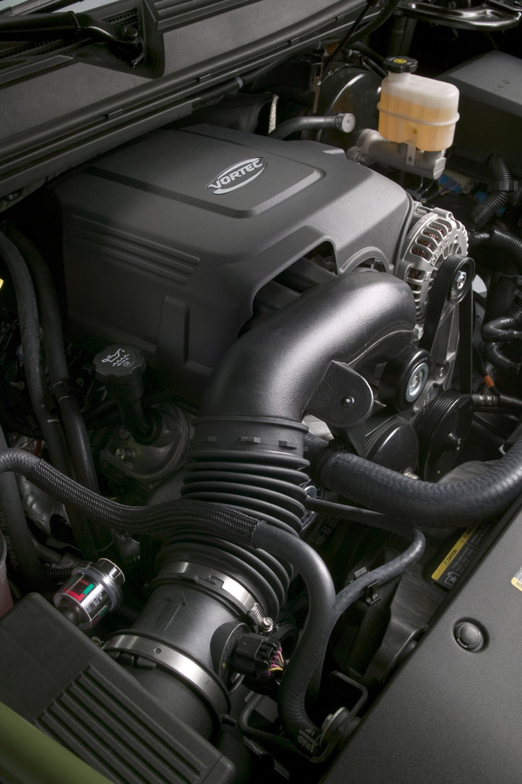 2008 Cadillac Escalade 6.2L V8 Engine Picture