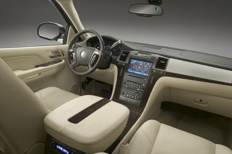 2008 Cadillac Escalade Interior Picture