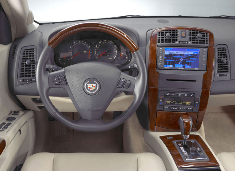 2004 Cadillac SRX Cockpit Picture