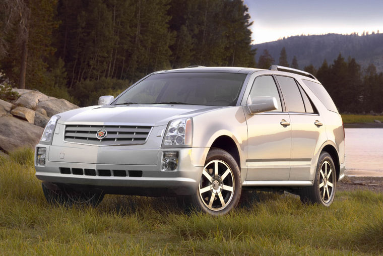 2004 Cadillac SRX Picture