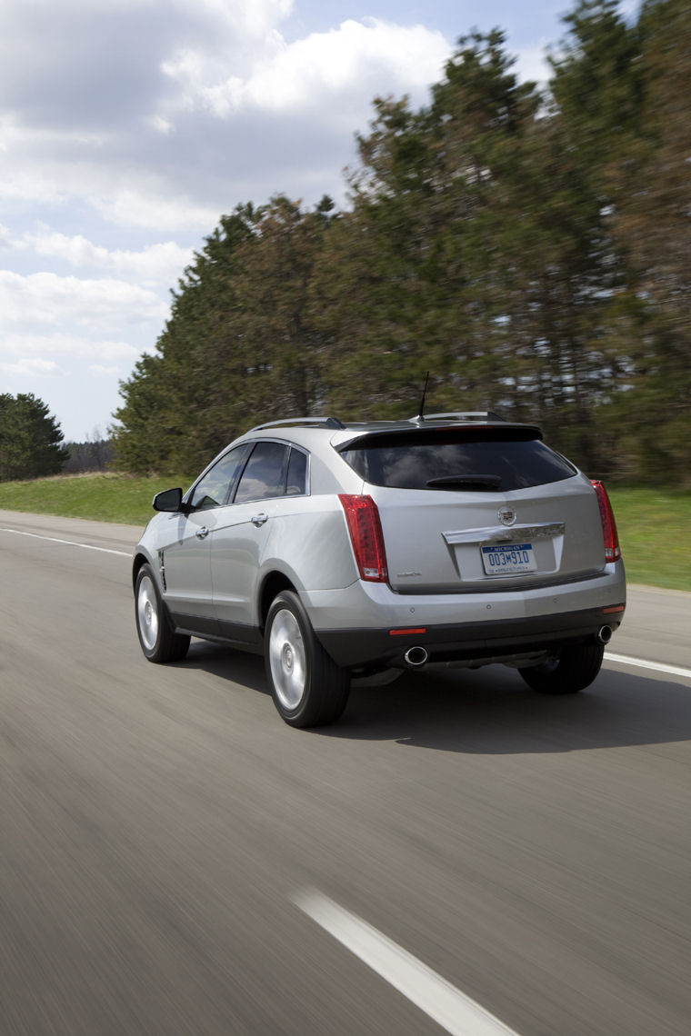 2010 Cadillac SRX Picture