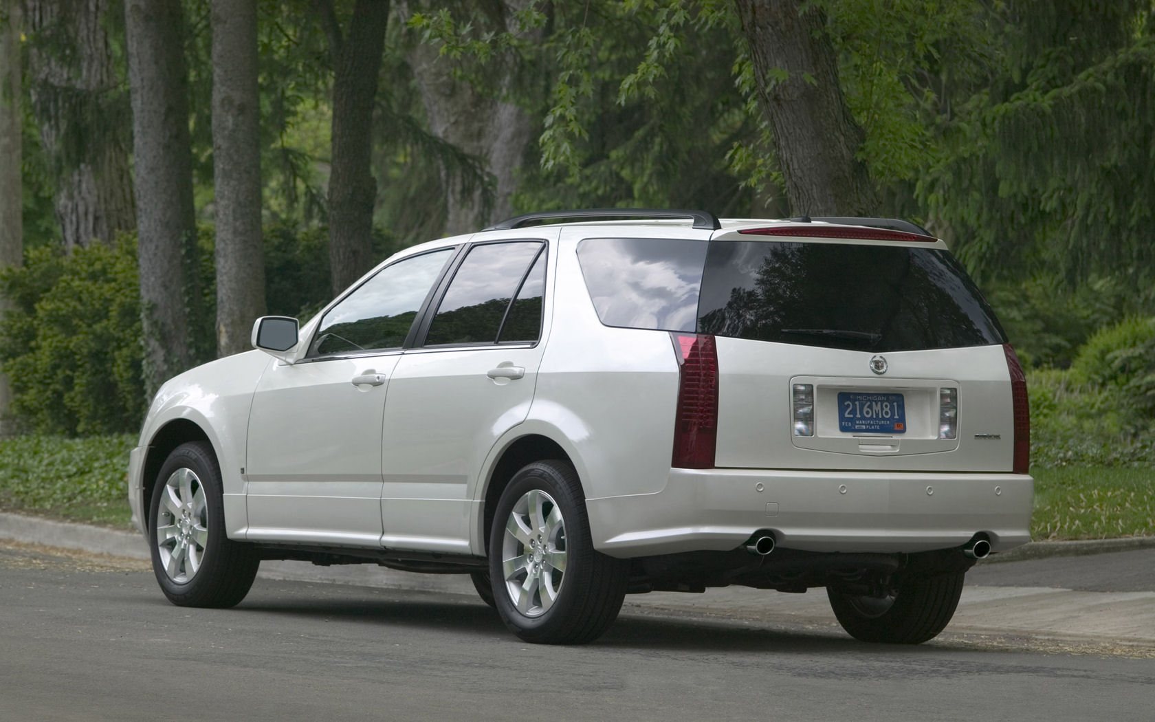 Cadillac SRX Desktop Wallpaper