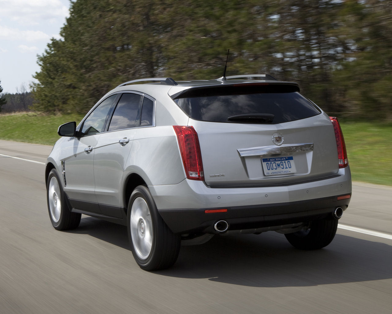 Cadillac SRX Desktop Wallpaper