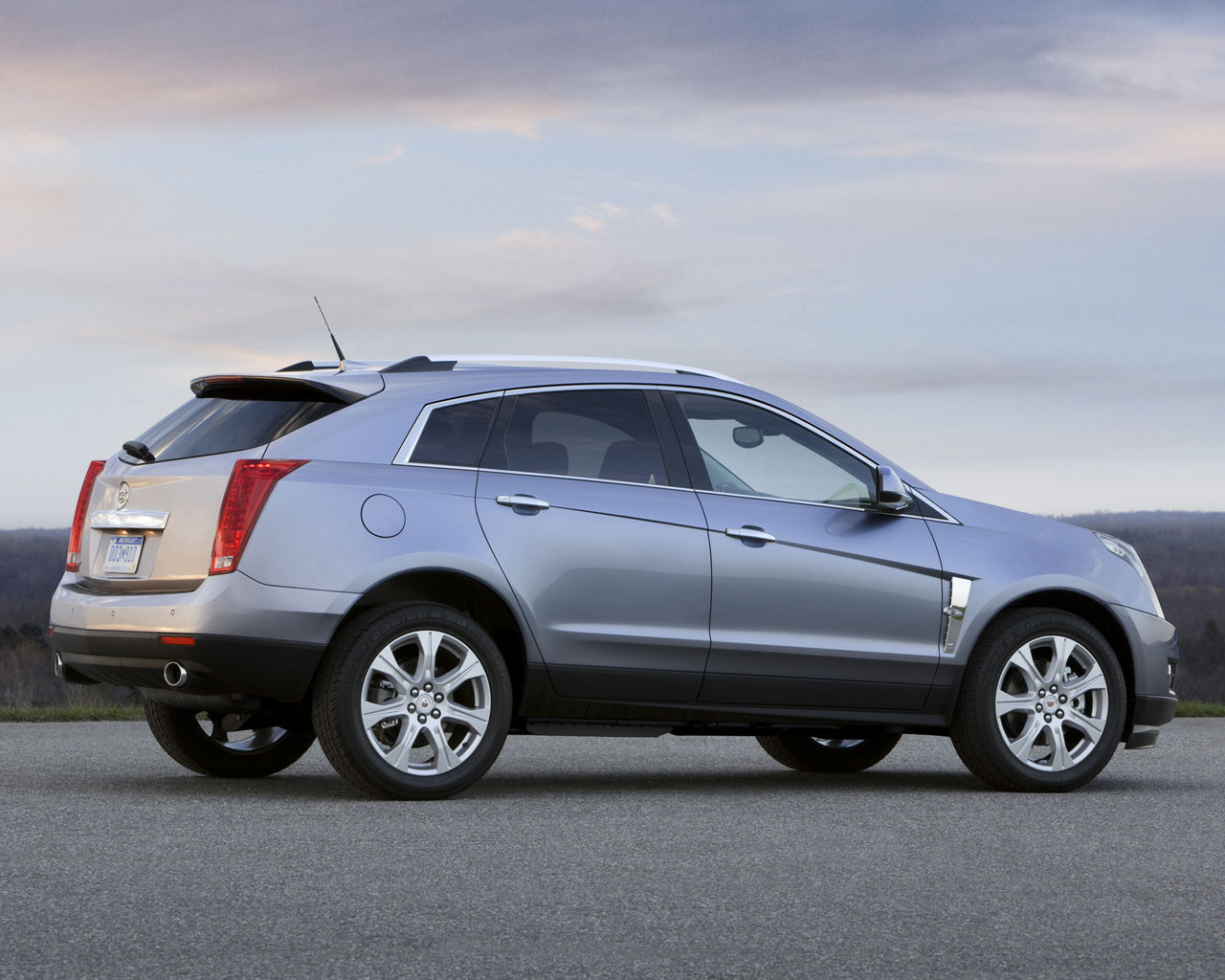 Cadillac SRX Desktop Wallpaper