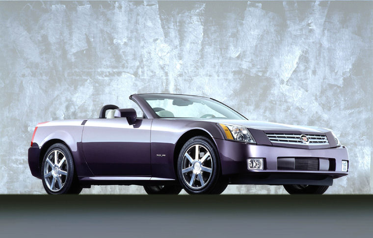 2004 Cadillac XLR Picture