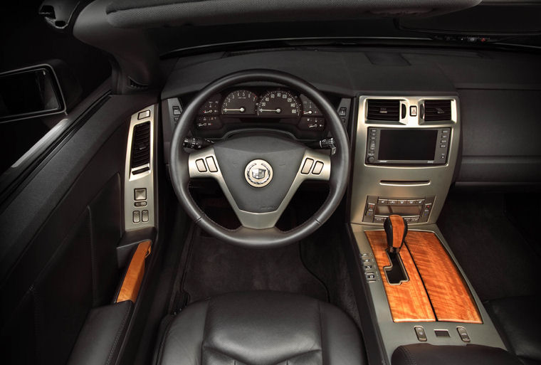 2004 Cadillac XLR Cockpit Picture