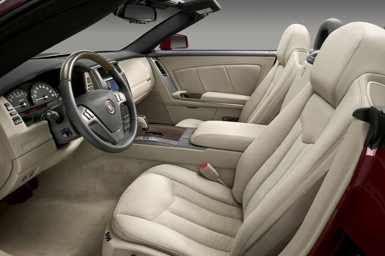 2008 Cadillac XLR-V Front Seats Picture