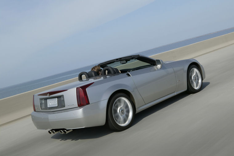 2008 Cadillac XLR-V Picture