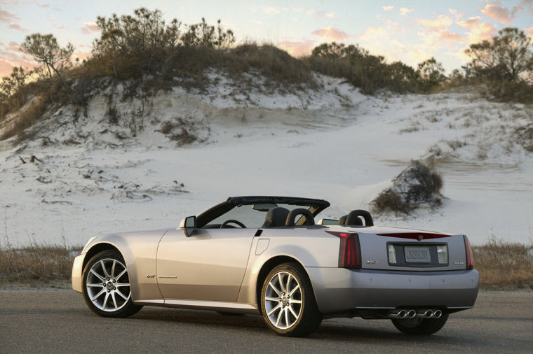 2008 Cadillac XLR-V Picture