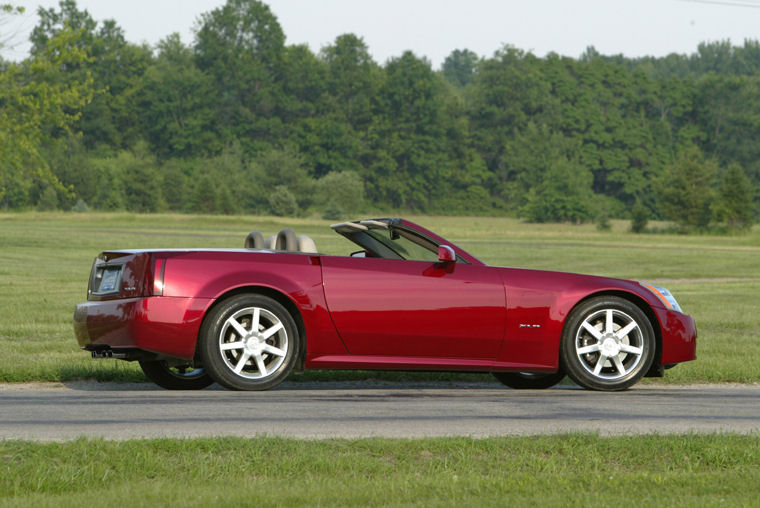 2008 Cadillac XLR Picture