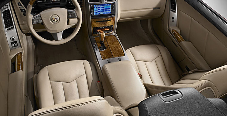 2009 Cadillac XLR Interior Picture