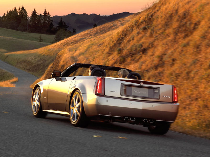 Cadillac XLR Desktop Wallpaper