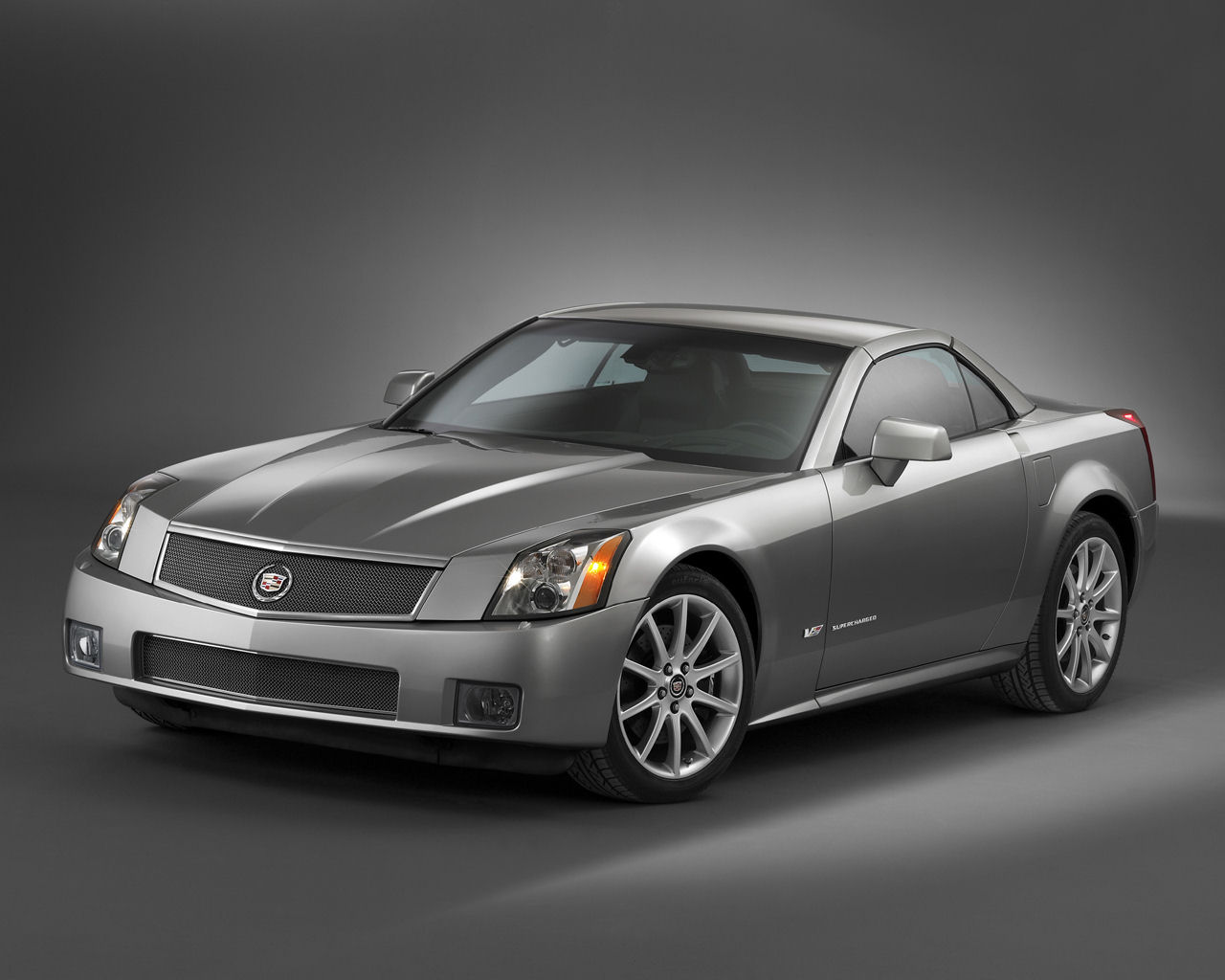 Cadillac XLR Desktop Wallpaper