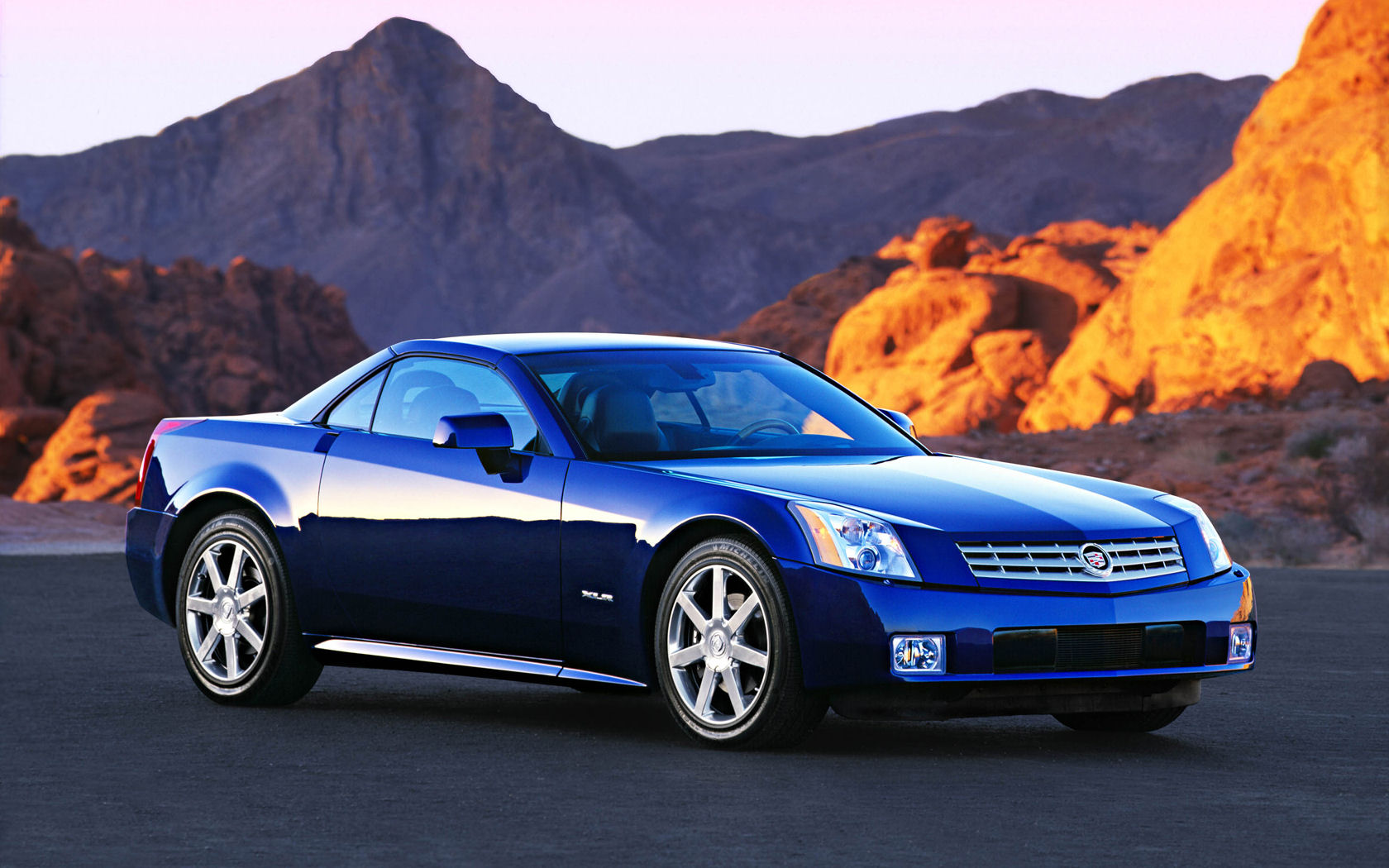 Cadillac XLR Desktop Wallpaper