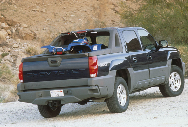 2004 Chevrolet Avalanche Z71 Picture