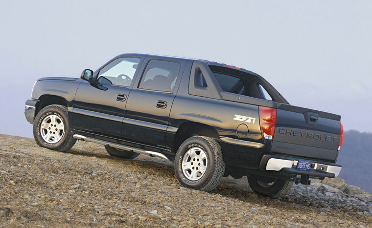 2004 Chevrolet Avalanche Z71 Picture