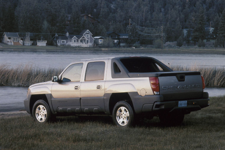 2004 Chevrolet Avalanche Picture