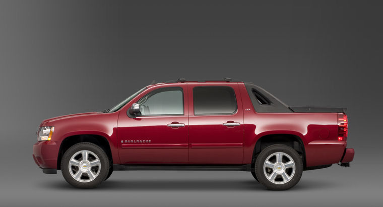 2008 Chevrolet Avalanche Picture