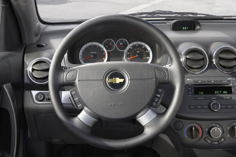 2008 Chevrolet Aveo Sedan Cockpit Picture