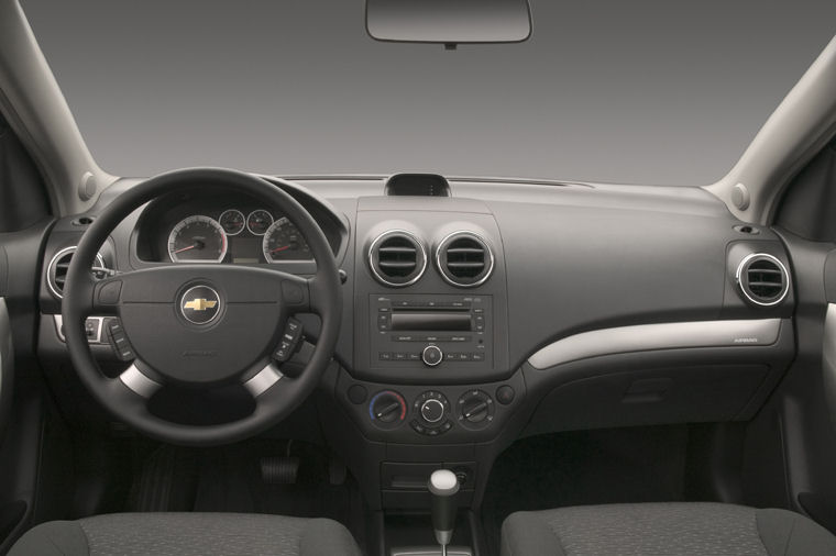 2009 Chevrolet Aveo Sedan Cockpit Picture